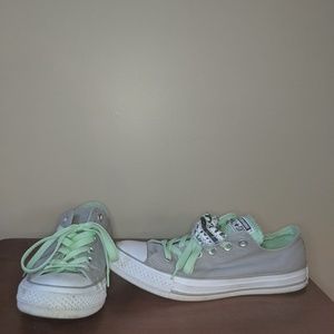 Converse All Star Women's Size 8